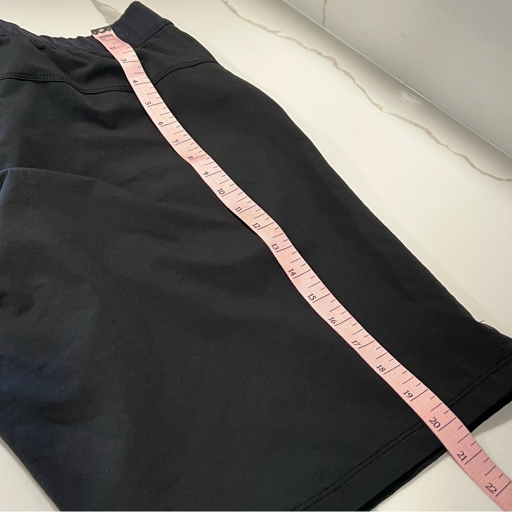 Public‎ Rec men's black pull on shorts size 36 polyester -FLAW NOTED IN LISTING - Picture 16 of 16